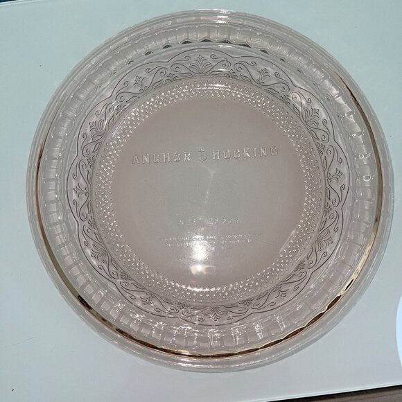 Anchor Hocking Vintage Cake Pie Dish Clear Rose Glass Laurel Embossed 9.25 USA - Picture 3 of 8